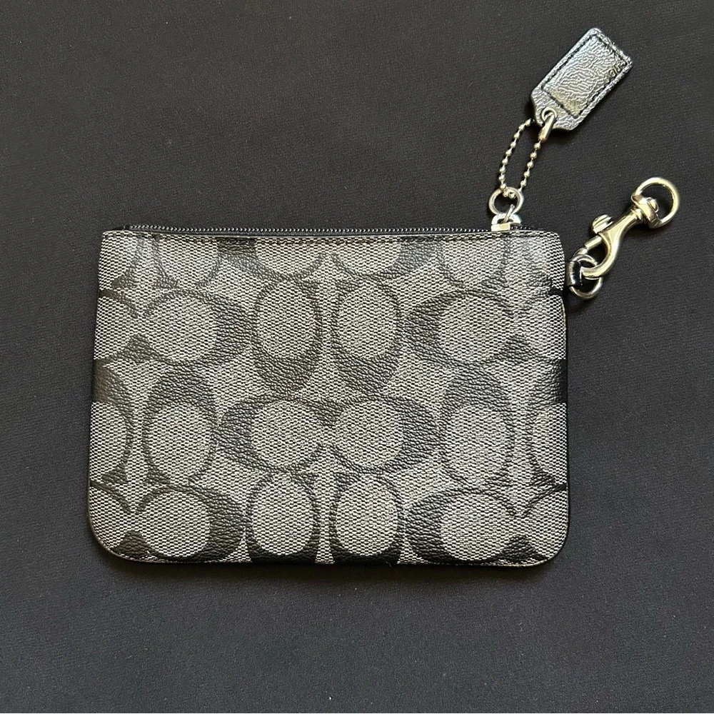 Coach Wristlet with card slots - Picture 2 of 8
